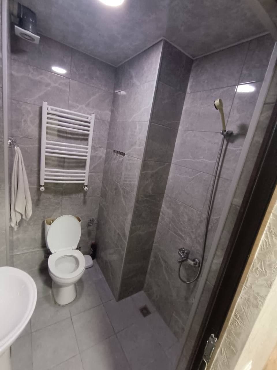 Studio, 36 m² — St. Lermontova 12