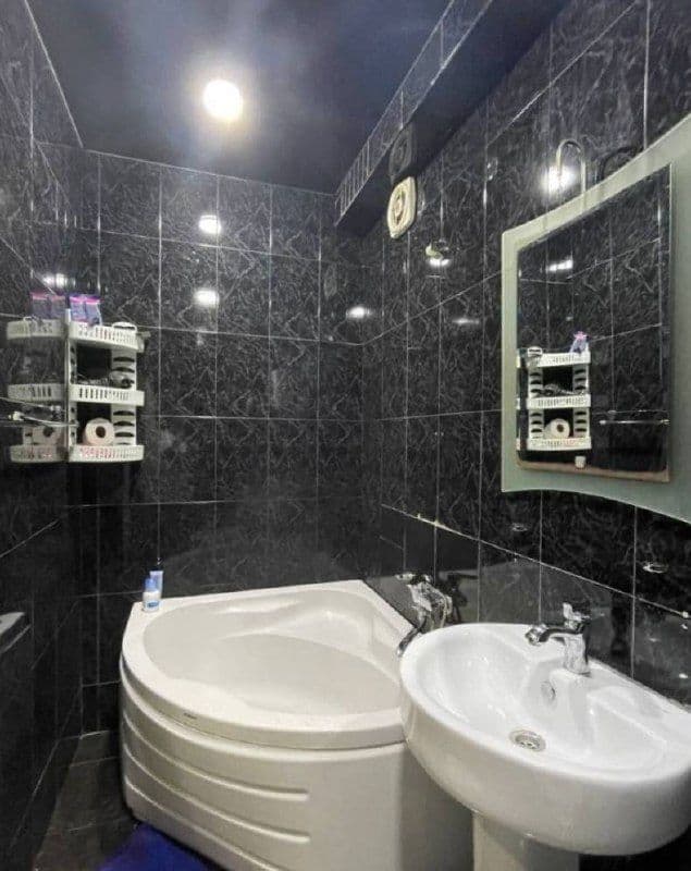 Studio, 93 m² — Gorgiladze 42