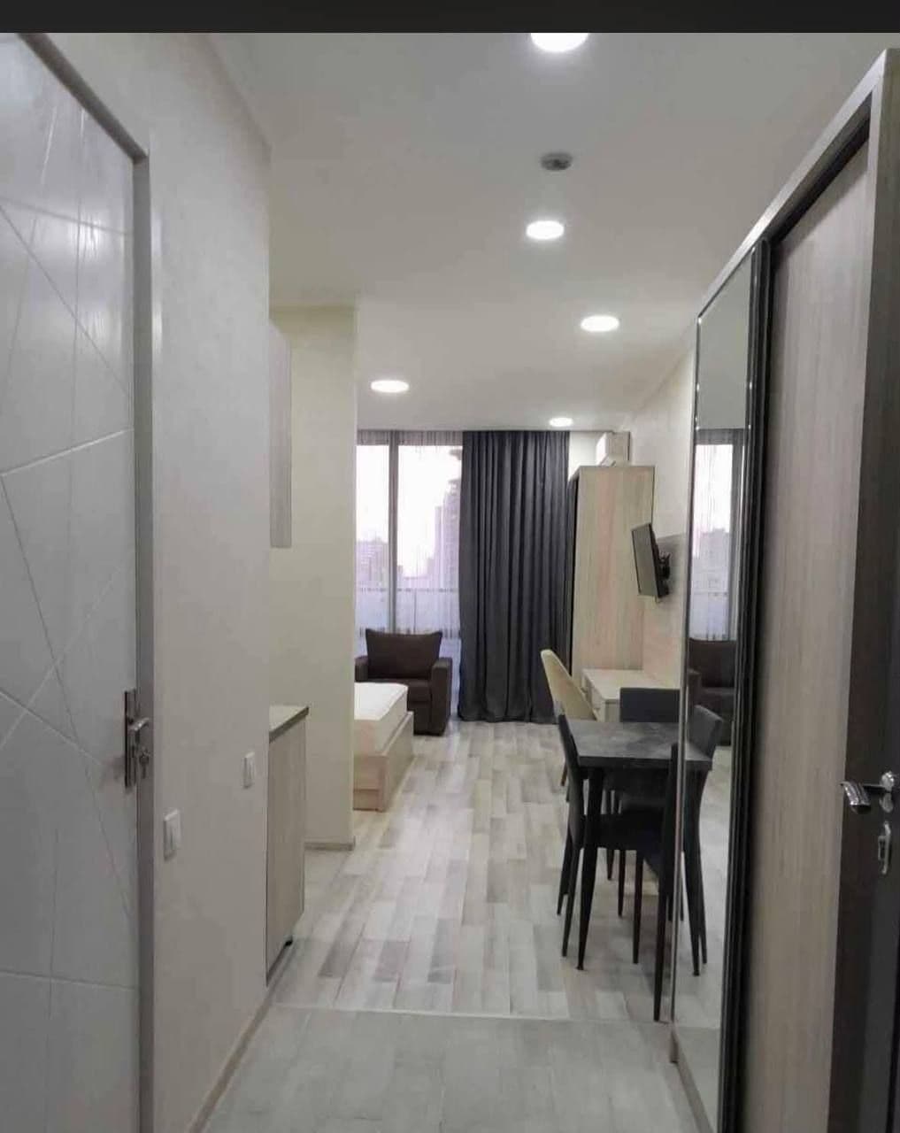 Studio, 40 m² — Shartava 8