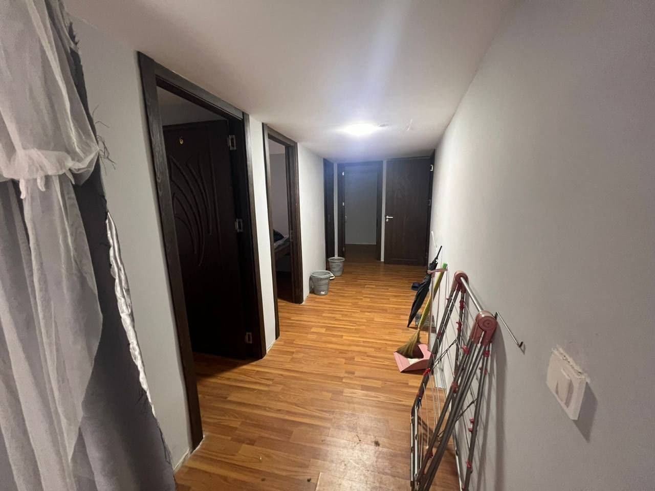 Office, 130 m² — 1