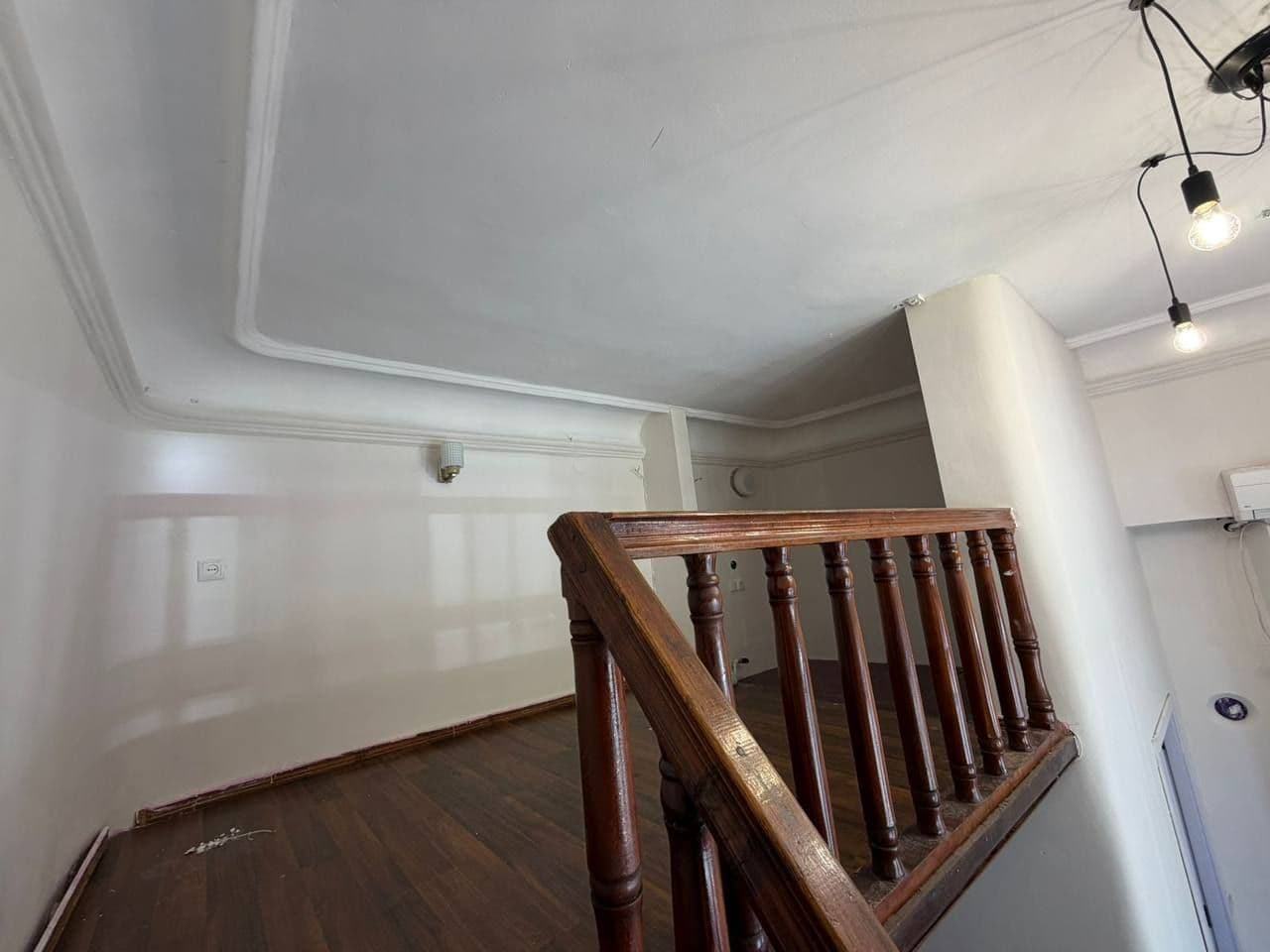 Office, 130 m² — 1