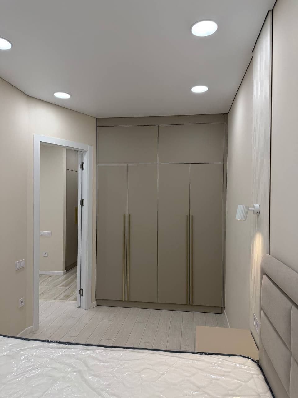 Studio, 51 m² — St. Shartava 16