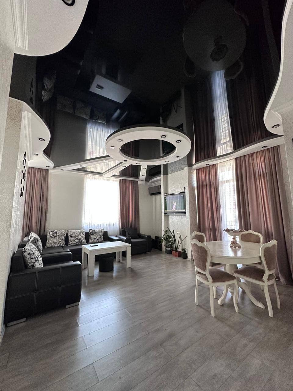 Ул. Пиросмани, 18а — фото 1