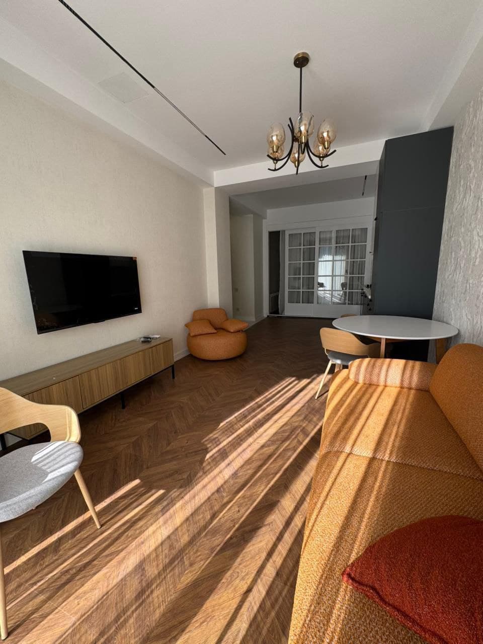 Apartment, 55 m² — St. Griboedova 21